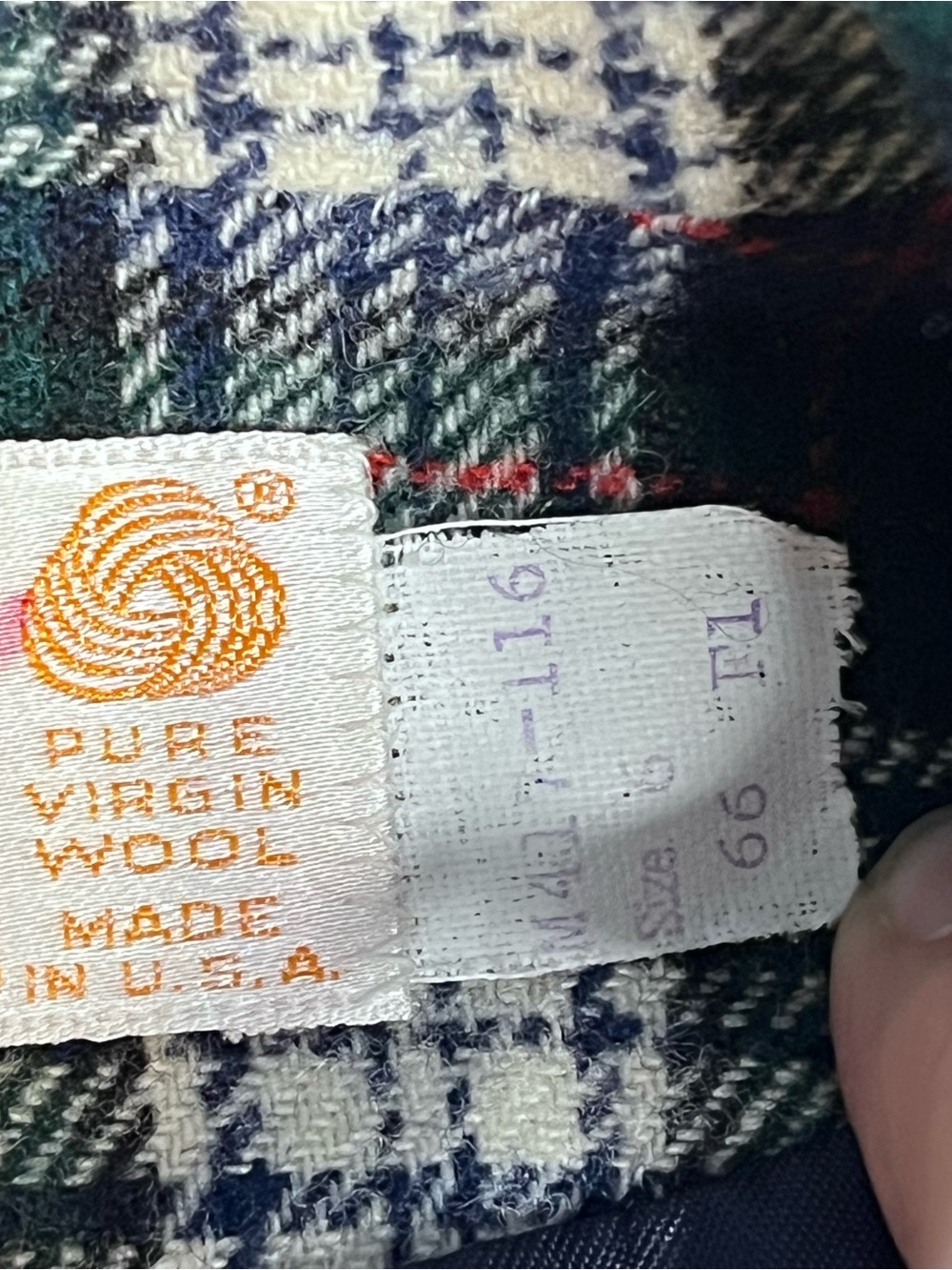 Vintage Plaid Pendleton Two-Button Blazer Jacket in Navy and White Size 6 - Picture 8 of 11